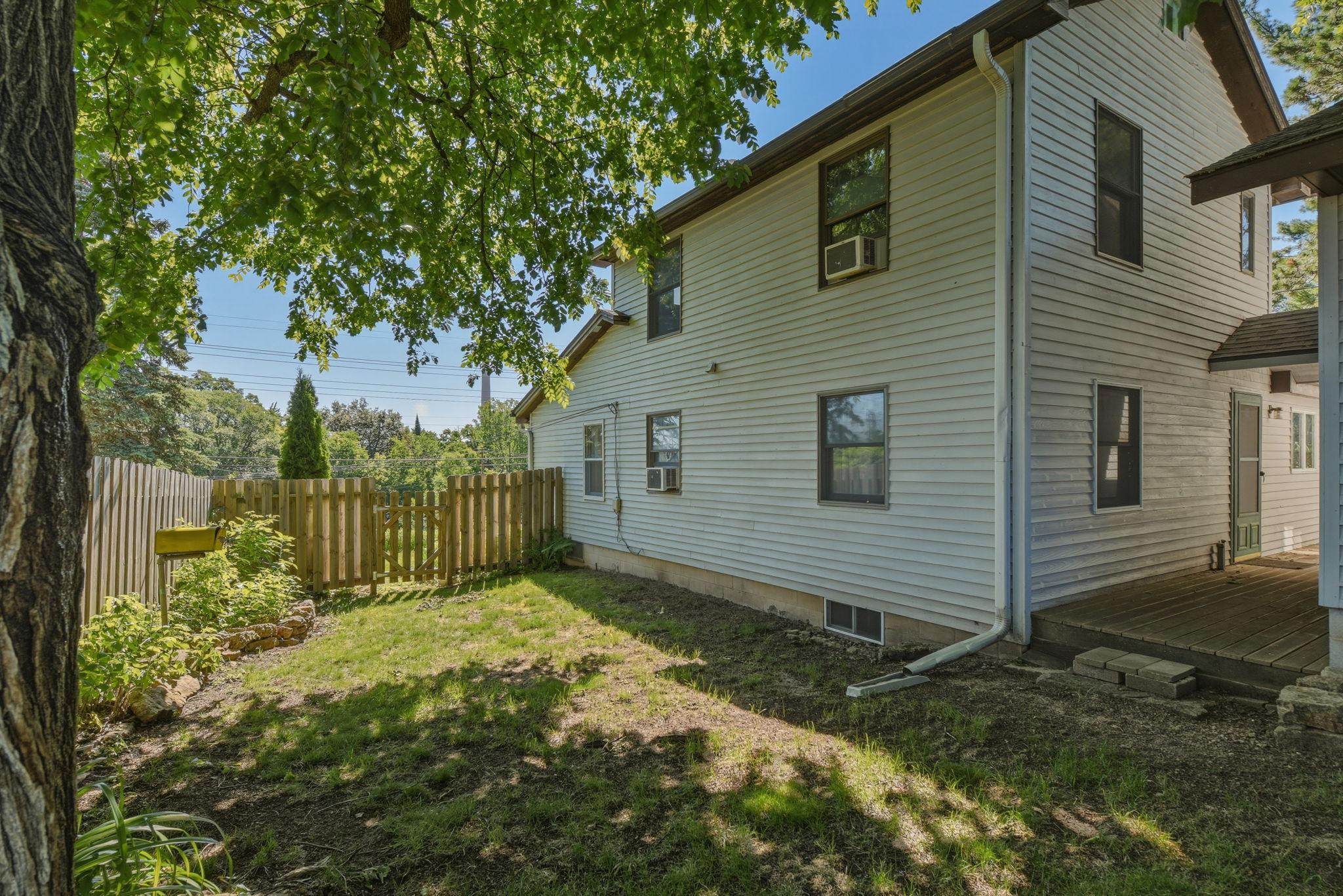 5698 Stagecoach Trail N Property Photo 31