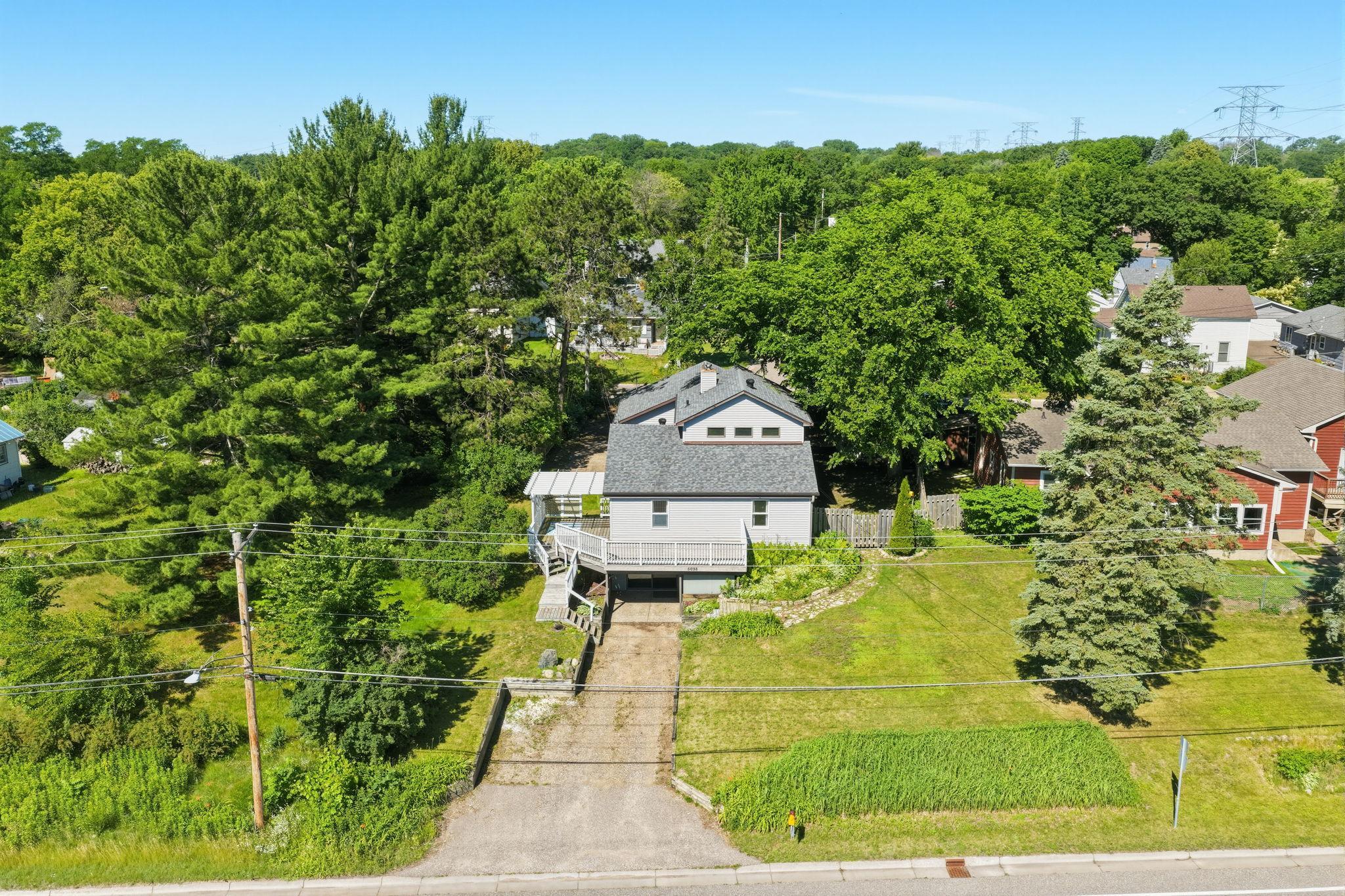 5698 Stagecoach Trail N Property Photo 36