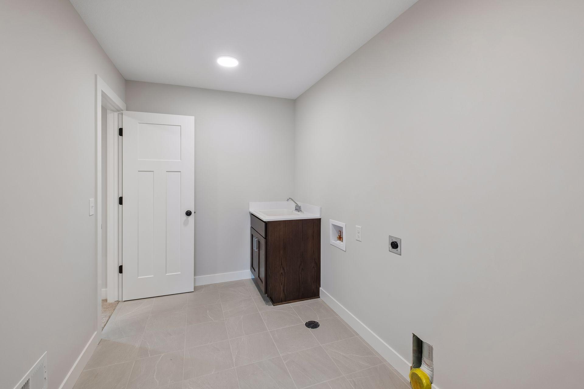 7356 Ambercrest Curve Property Photo 37