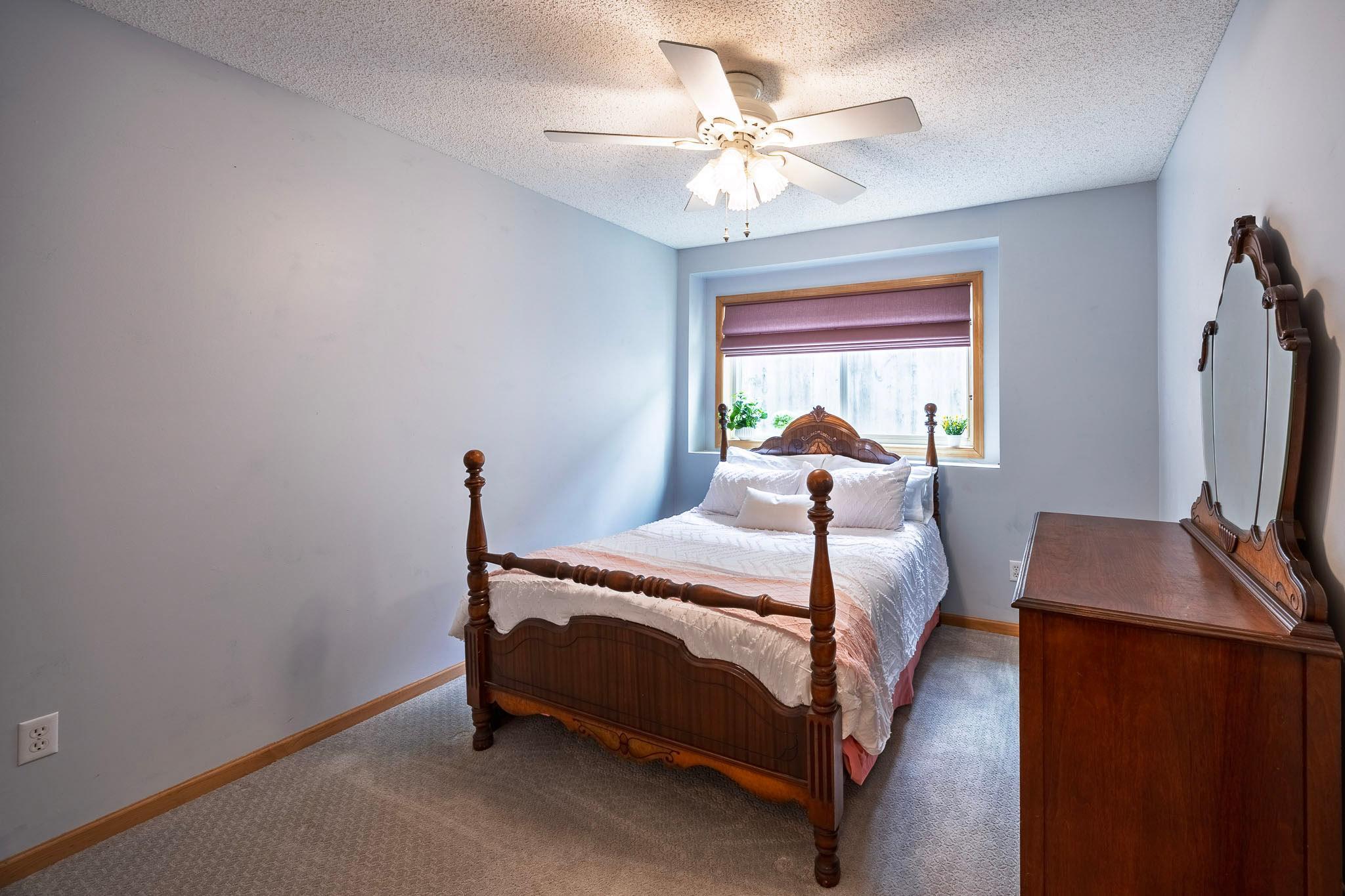 15066 Dundee Avenue Property Photo 28
