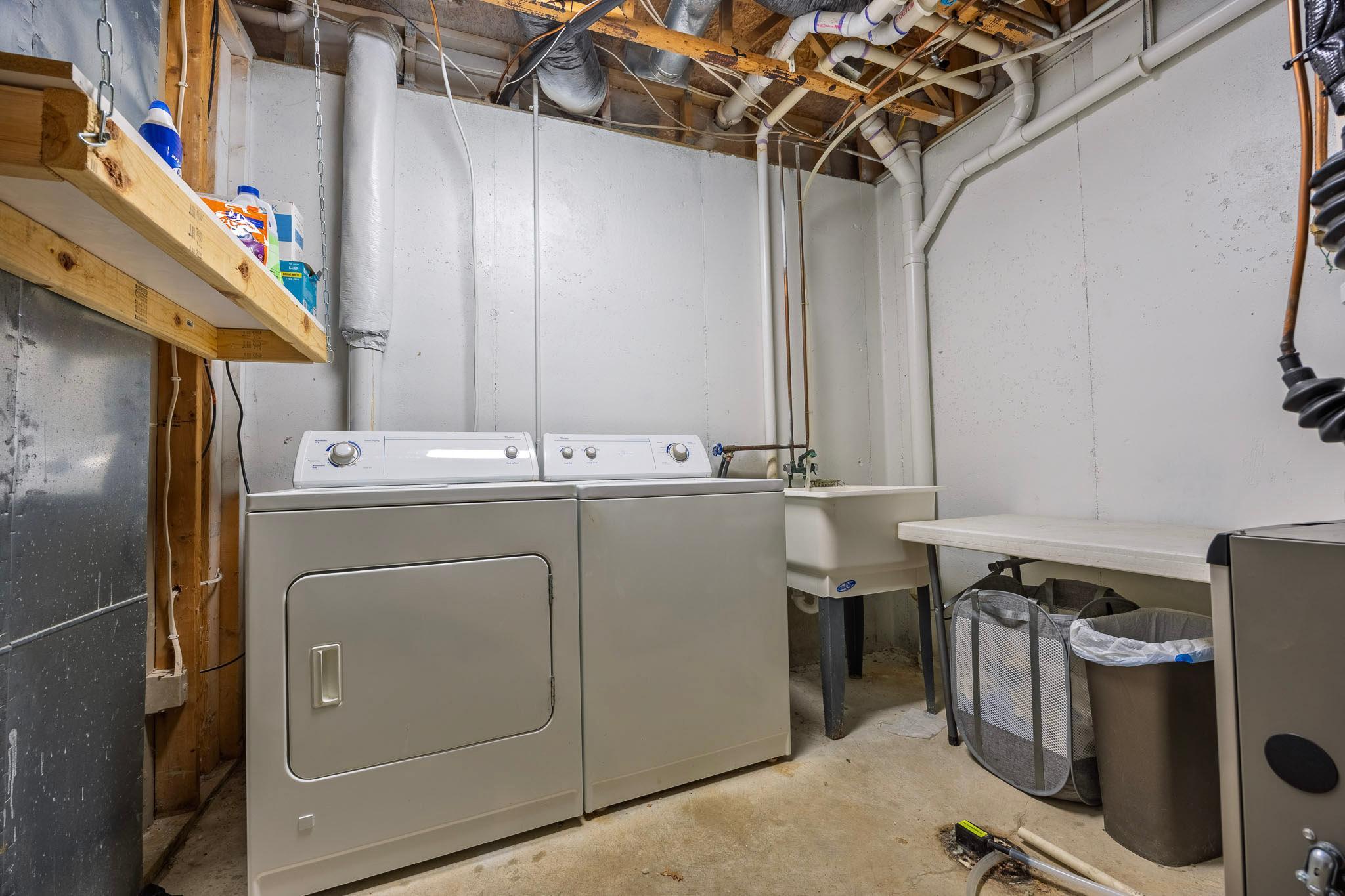15066 Dundee Avenue Property Photo 33