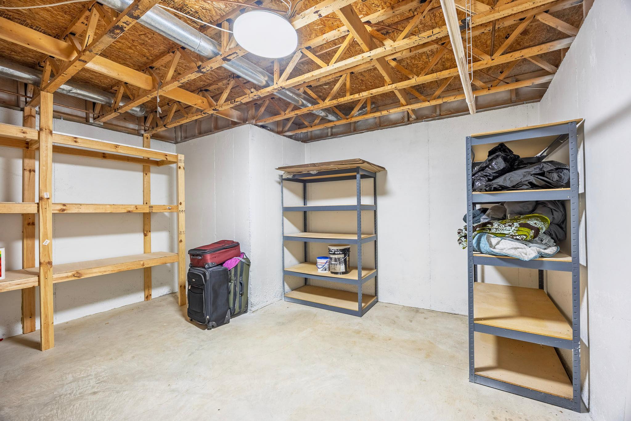 15066 Dundee Avenue Property Photo 34