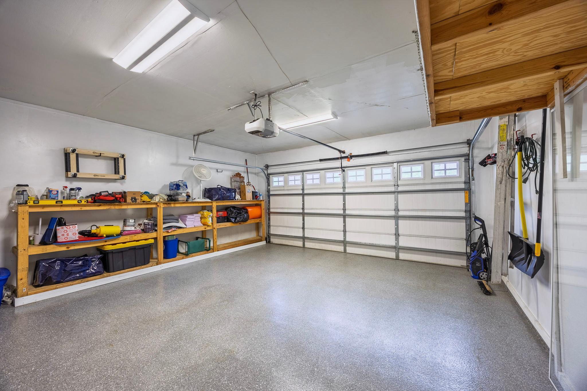 15066 Dundee Avenue Property Photo 35