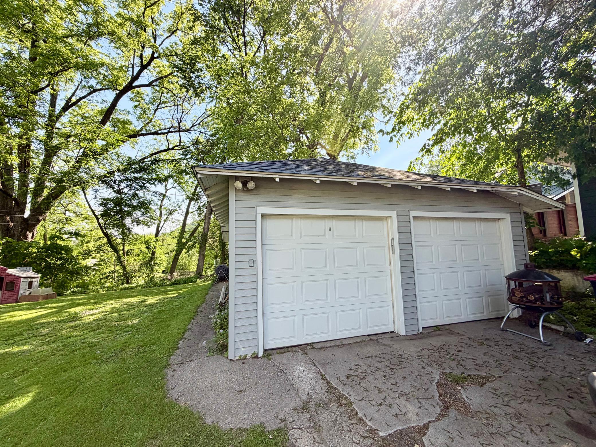 817 Central Avenue Property Photo 5