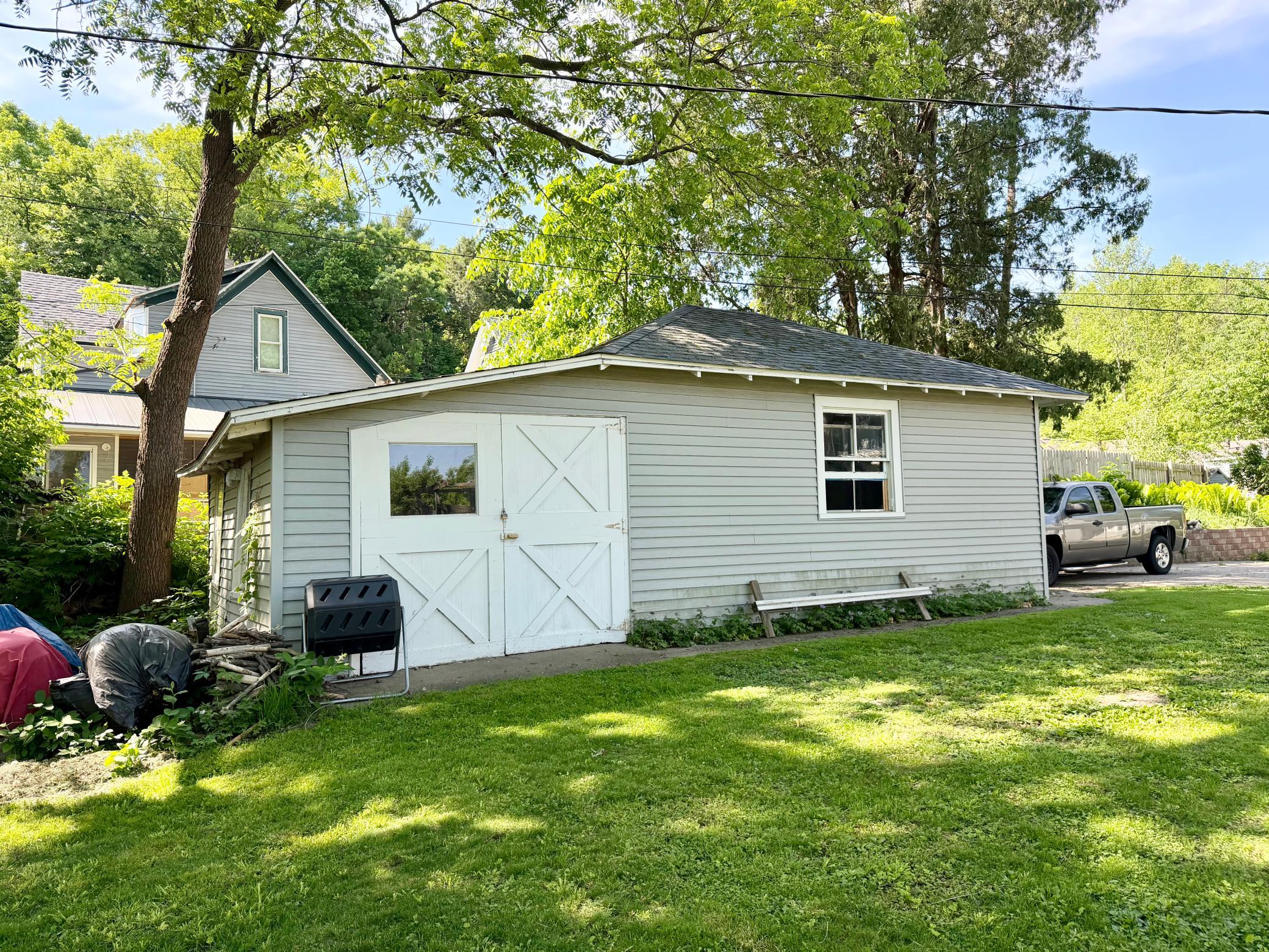 817 Central Avenue Property Photo 6