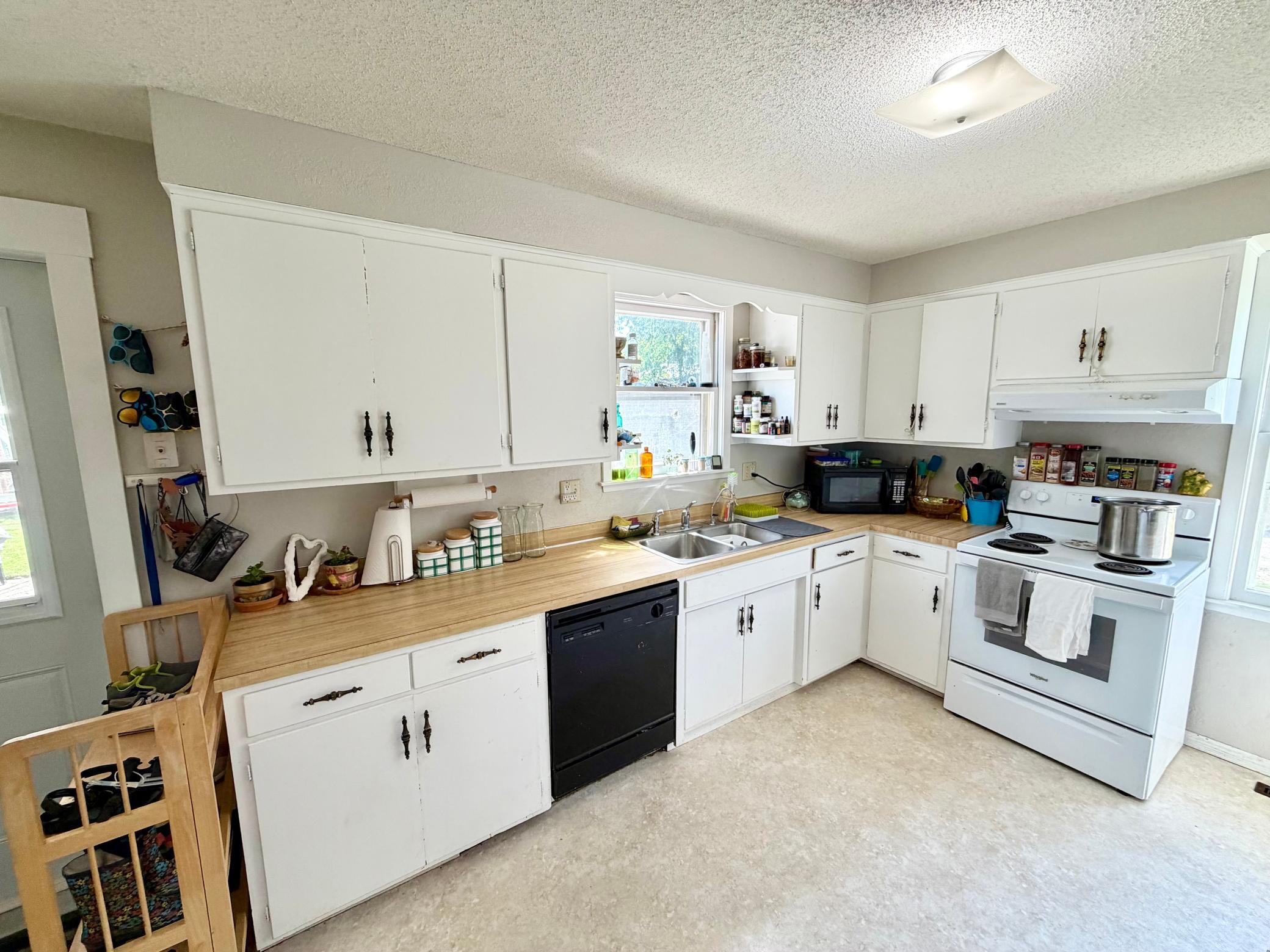 817 Central Avenue Property Photo 9