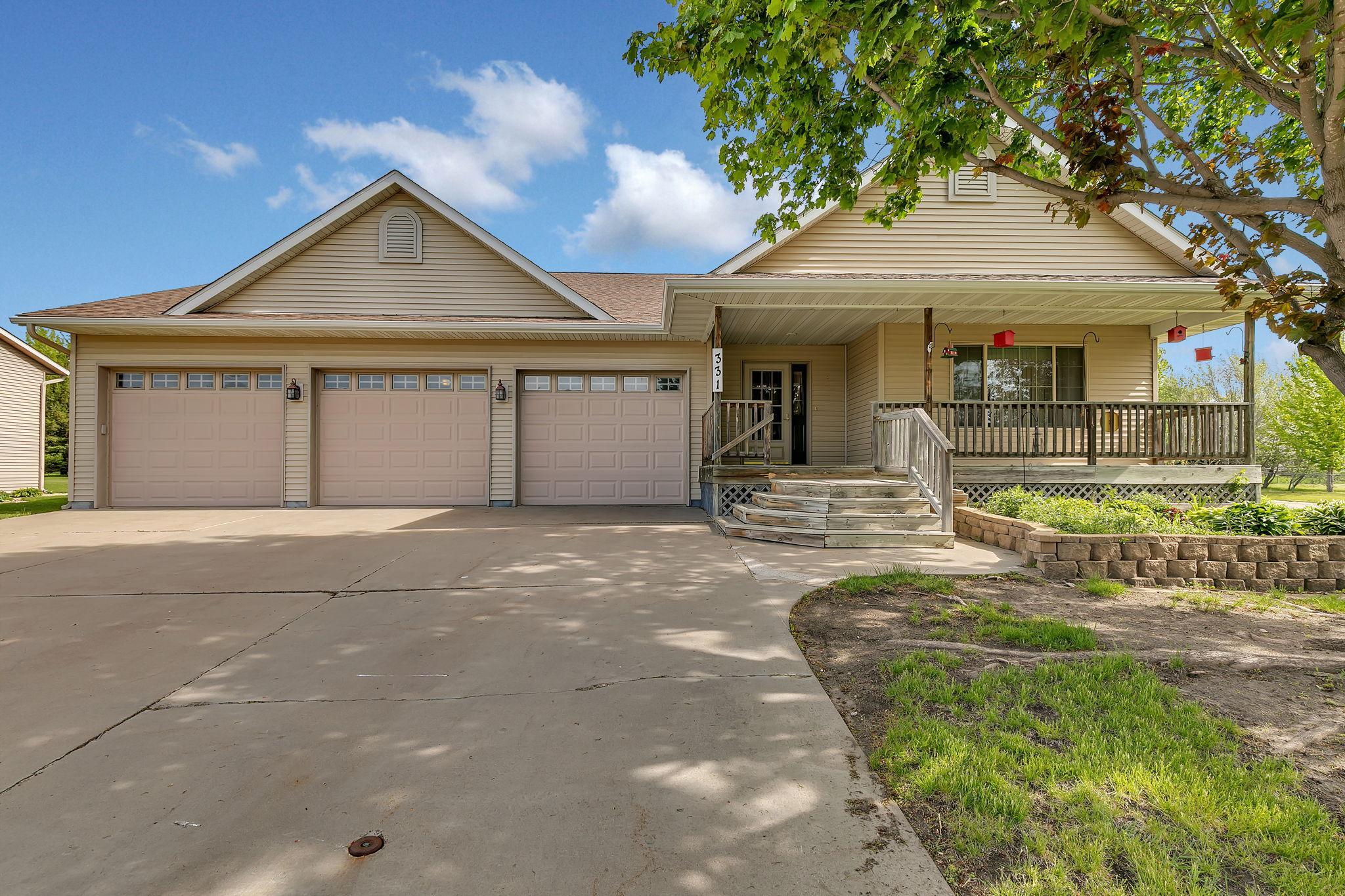331 Countryside Lane Property Photo 1