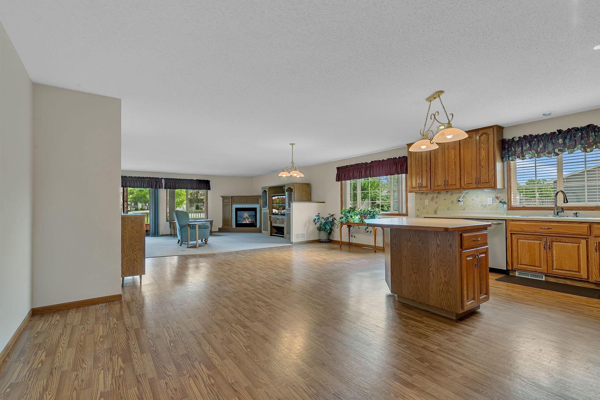 331 Countryside Lane Property Photo 8