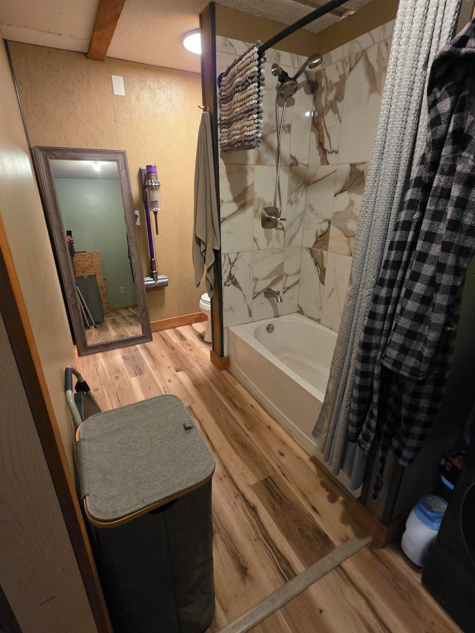 6821 Barrett Road Property Photo 12