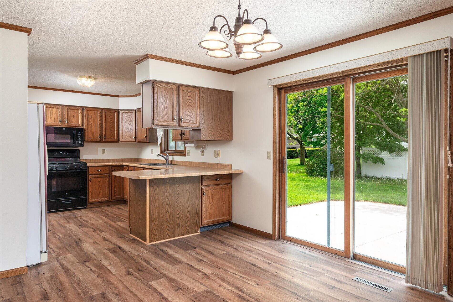 1206 Willow Street Property Photo 6