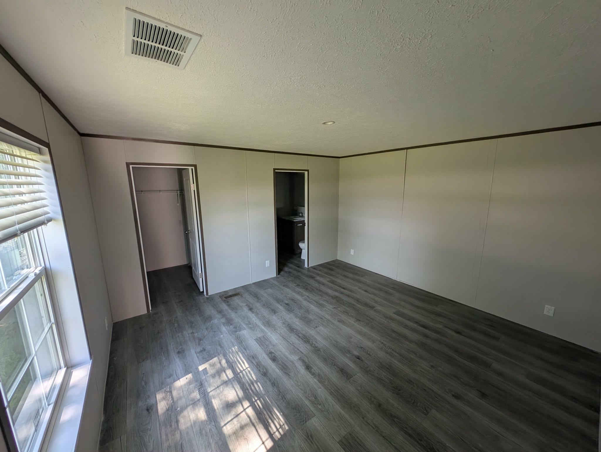 100 Rose Park Property Photo 3