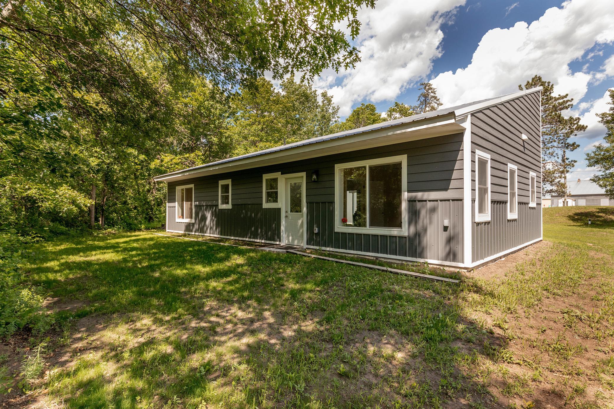 2209 State 84 Sw Property Photo 2