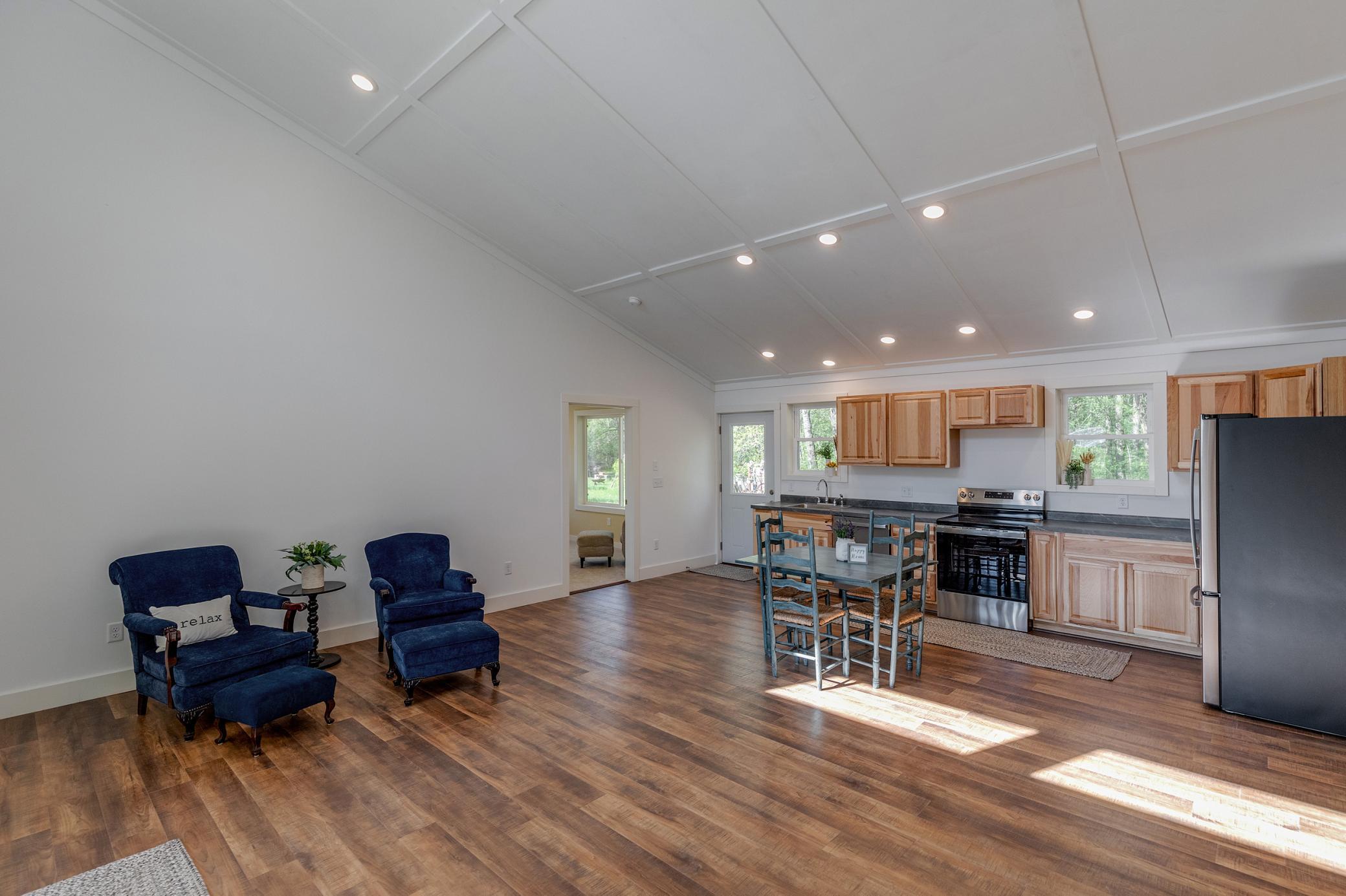 2209 State 84 Sw Property Photo 9