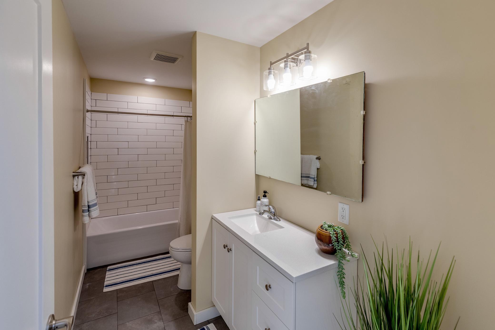 2209 State 84 Sw Property Photo 17