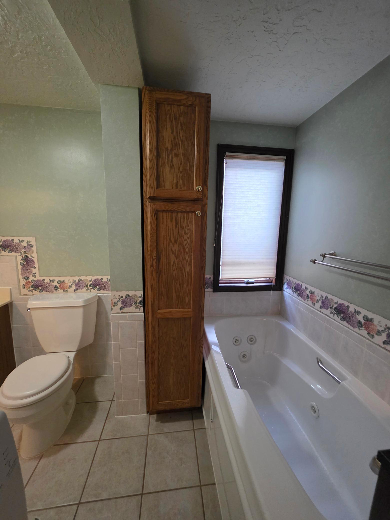 412 W Main Street Property Photo 27