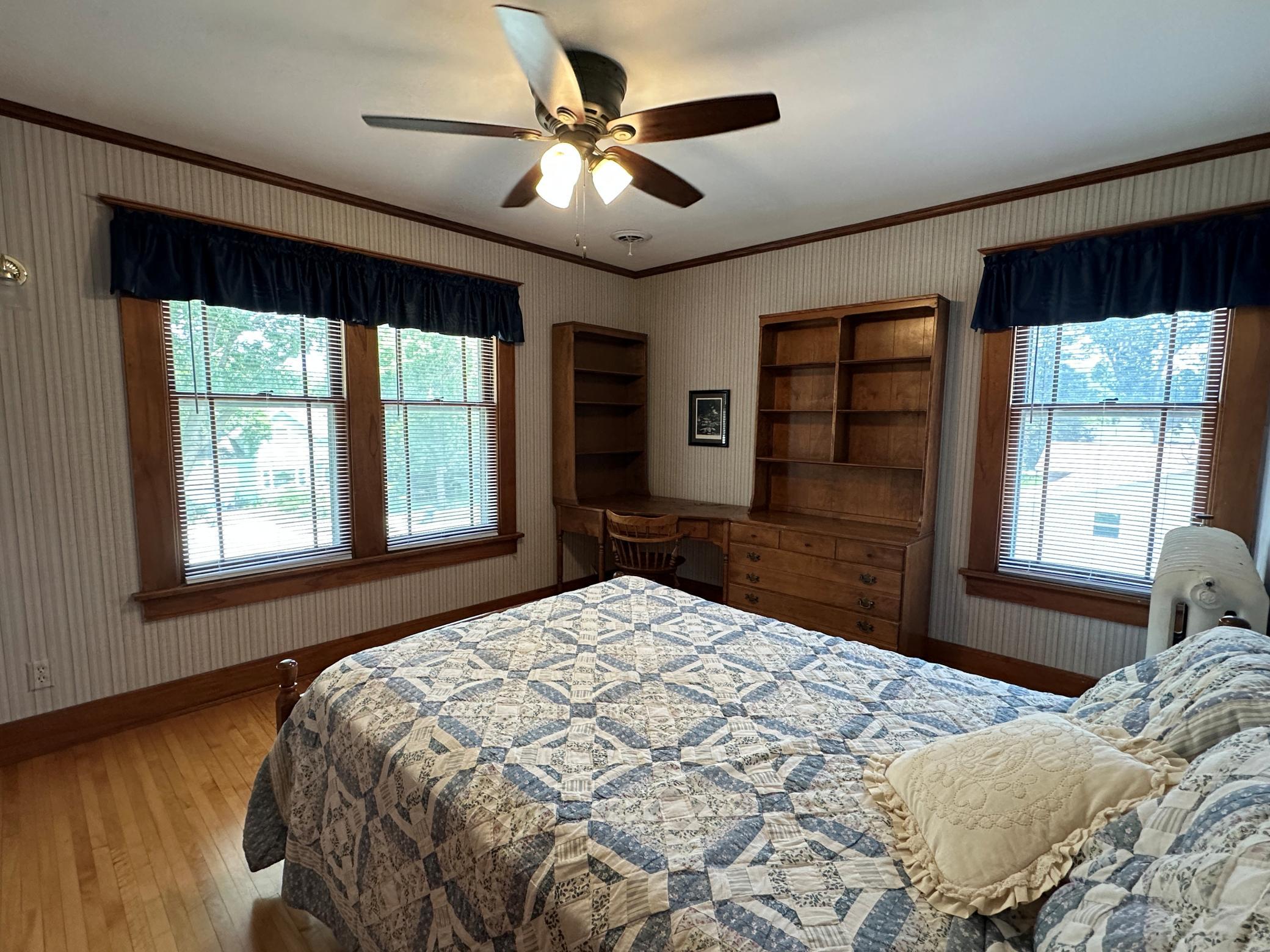 501 E Lyon Street Property Photo 22