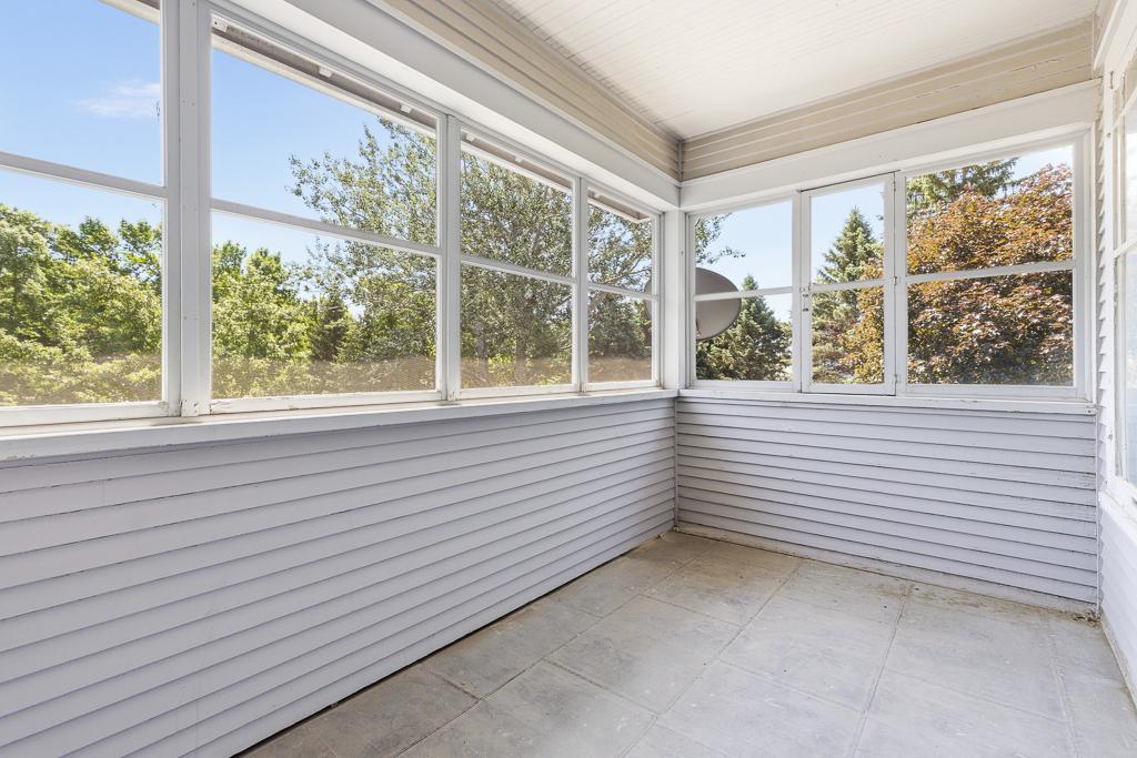 501 E Lyon Street Property Photo 25