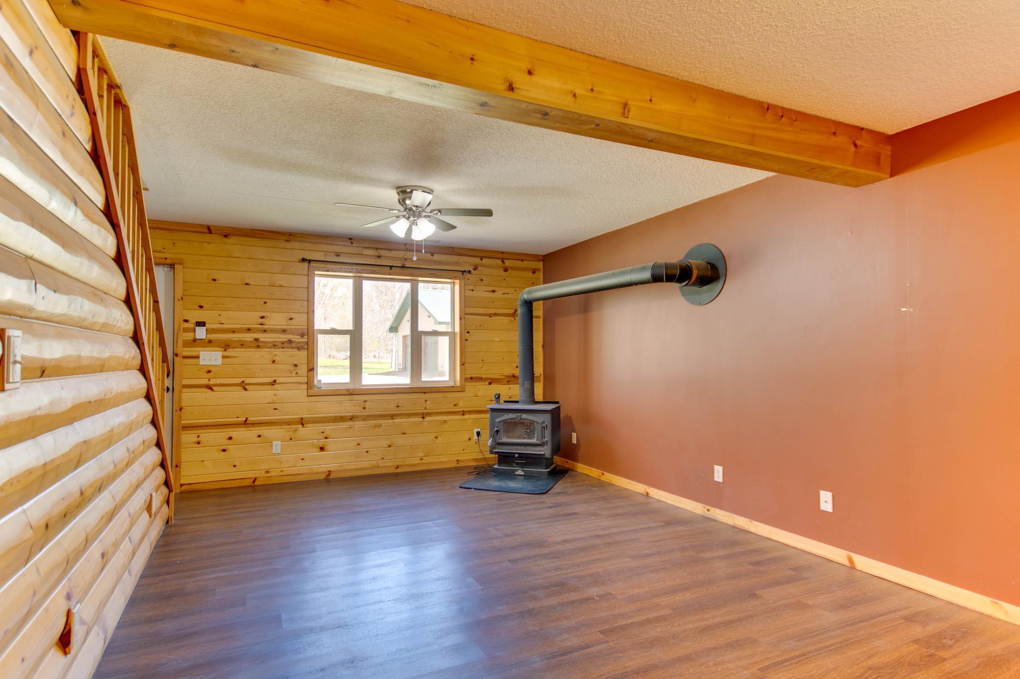 28671 450th Street Property Photo 6