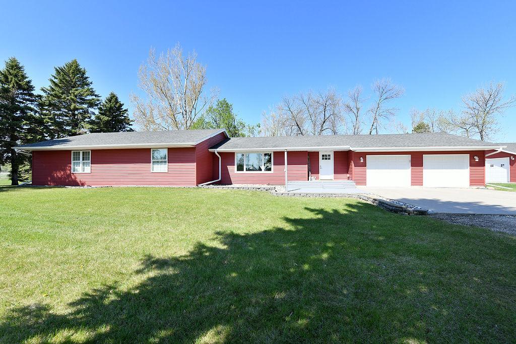 347 4th Avenue W Property Photo 2