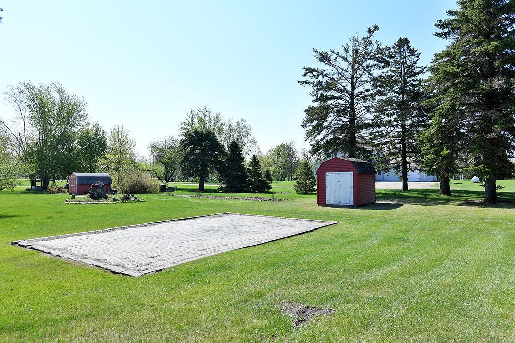 347 4th Avenue W Property Photo 8