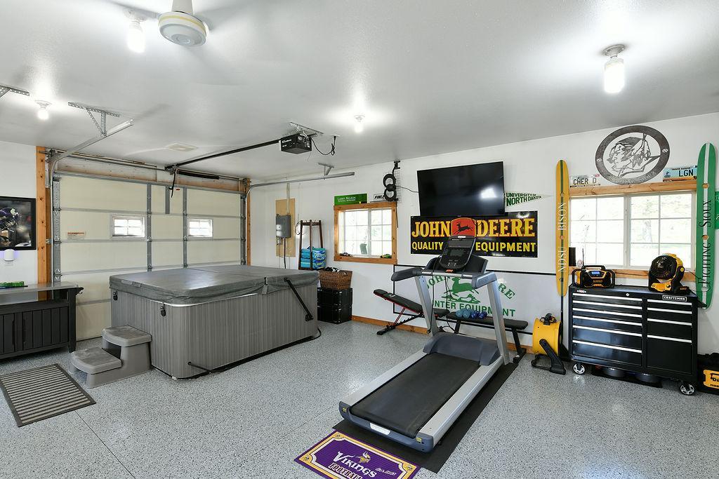 347 4th Avenue W Property Photo 12