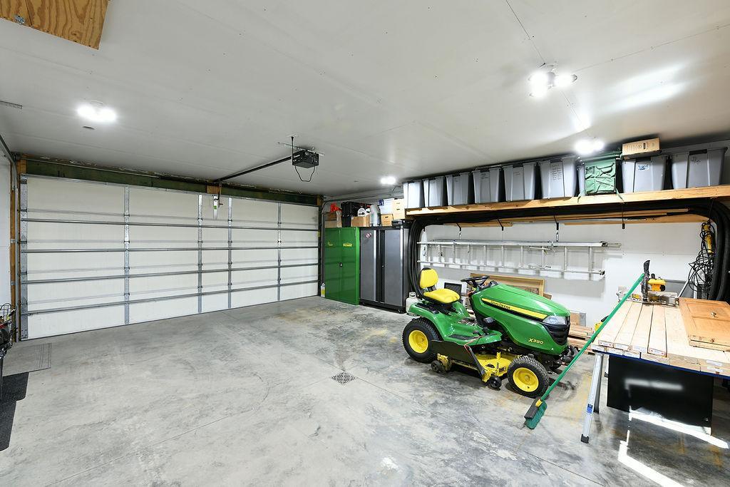 347 4th Avenue W Property Photo 15