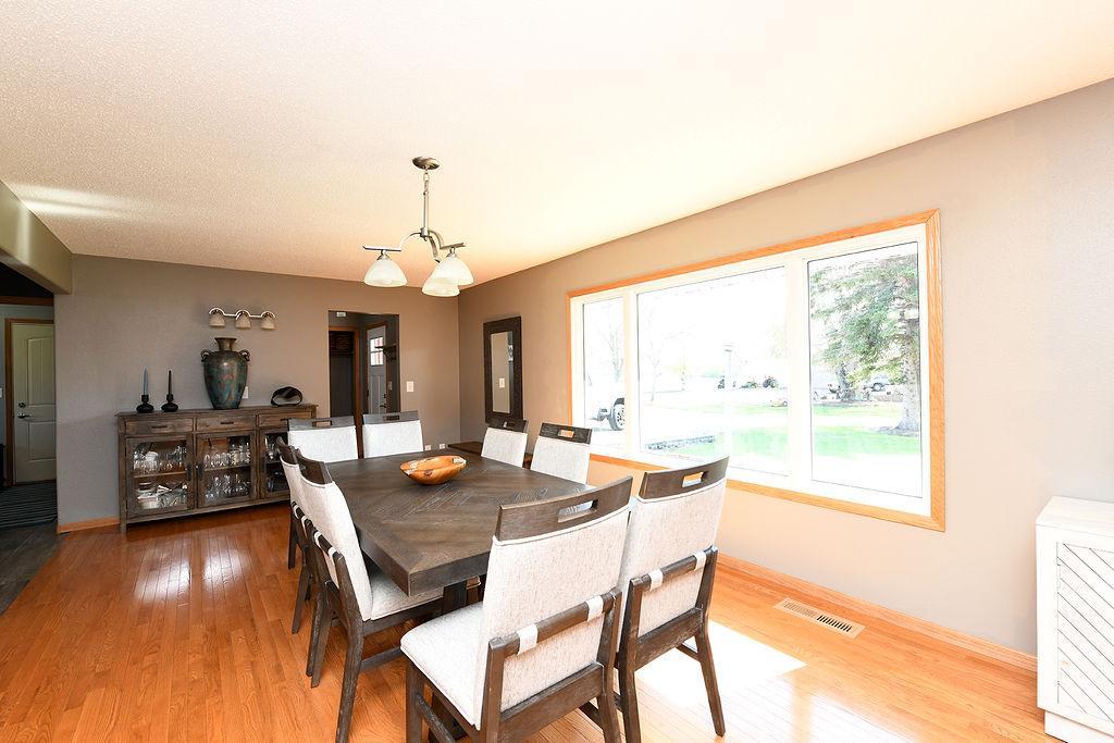 347 4th Avenue W Property Photo 18