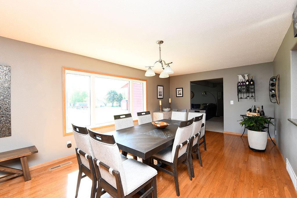 347 4th Avenue W Property Photo 19