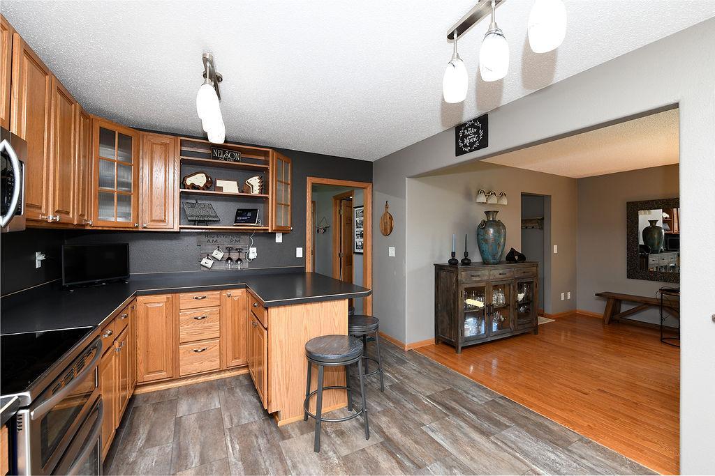 347 4th Avenue W Property Photo 20