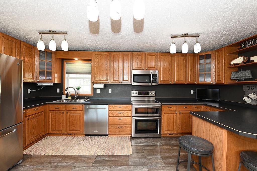 347 4th Avenue W Property Photo 23