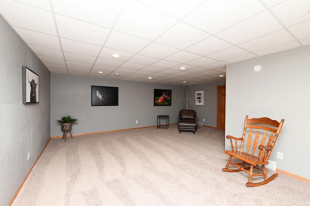 347 4th Avenue W Property Photo 30