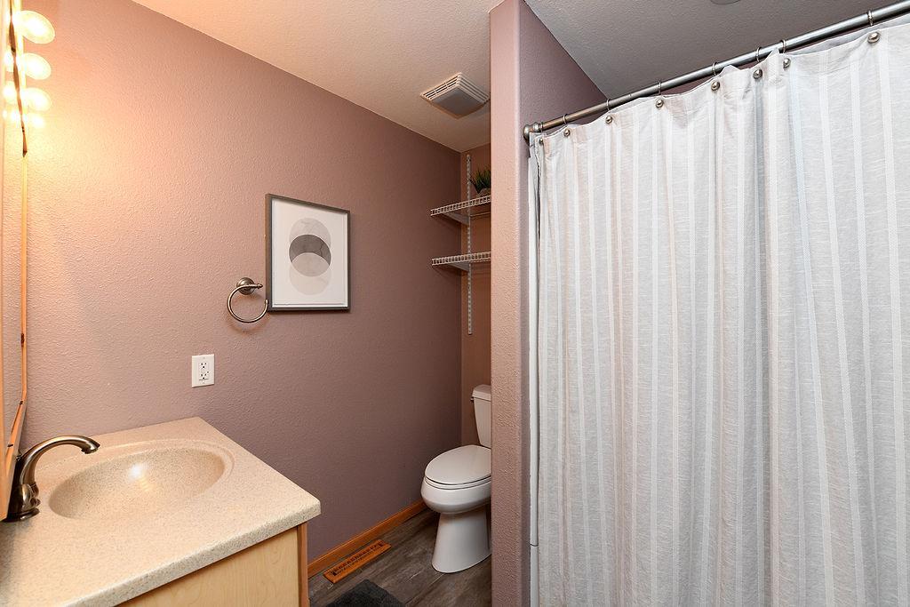 347 4th Avenue W Property Photo 39