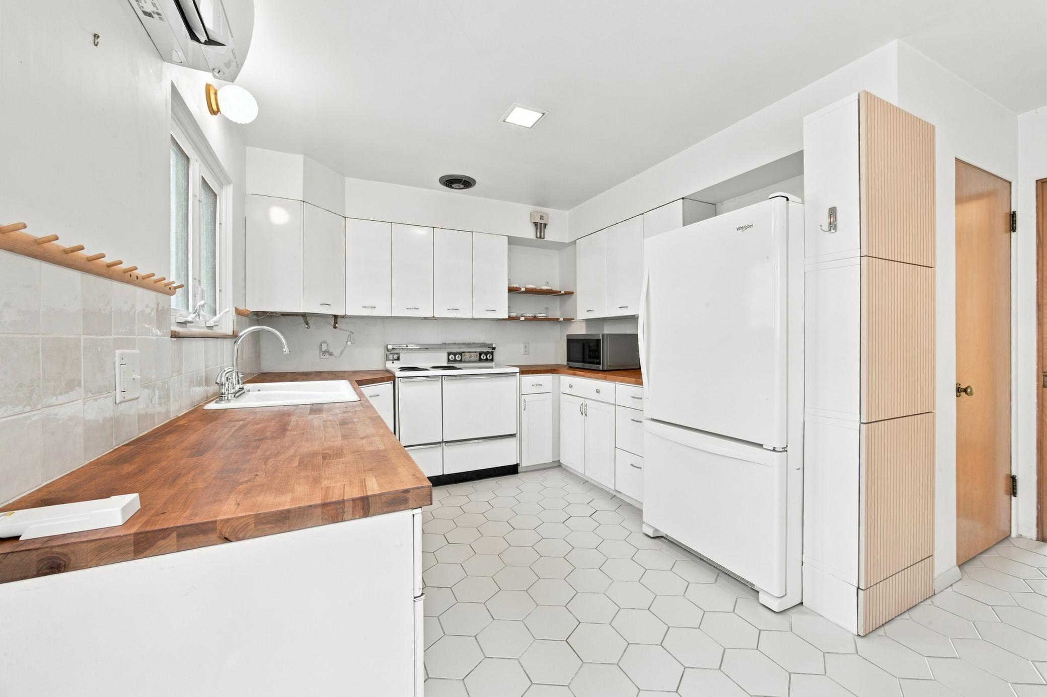 615 10th Avenue S Property Photo 12