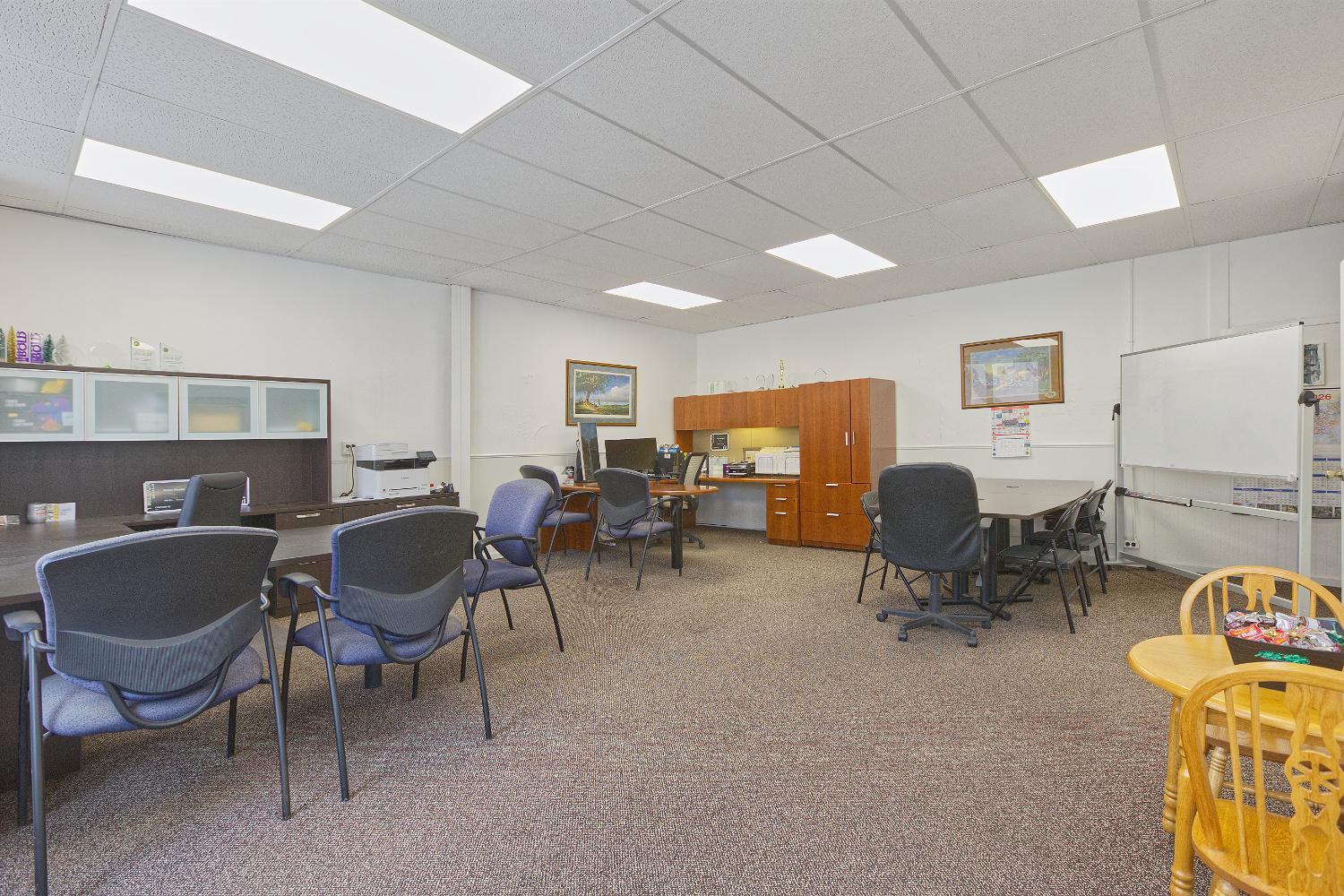 121 Main Avenue W Property Photo 8
