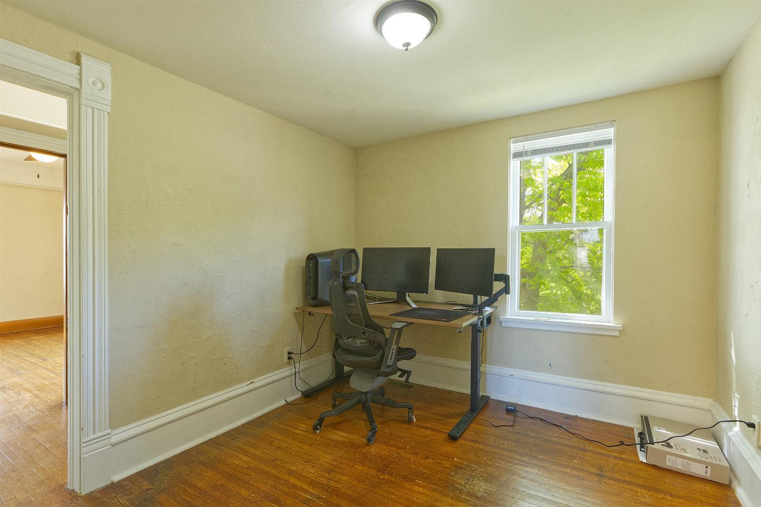121 Main Avenue W Property Photo 19