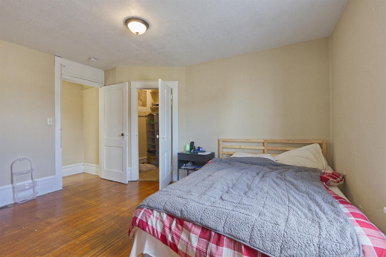 121 Main Avenue W Property Photo 30