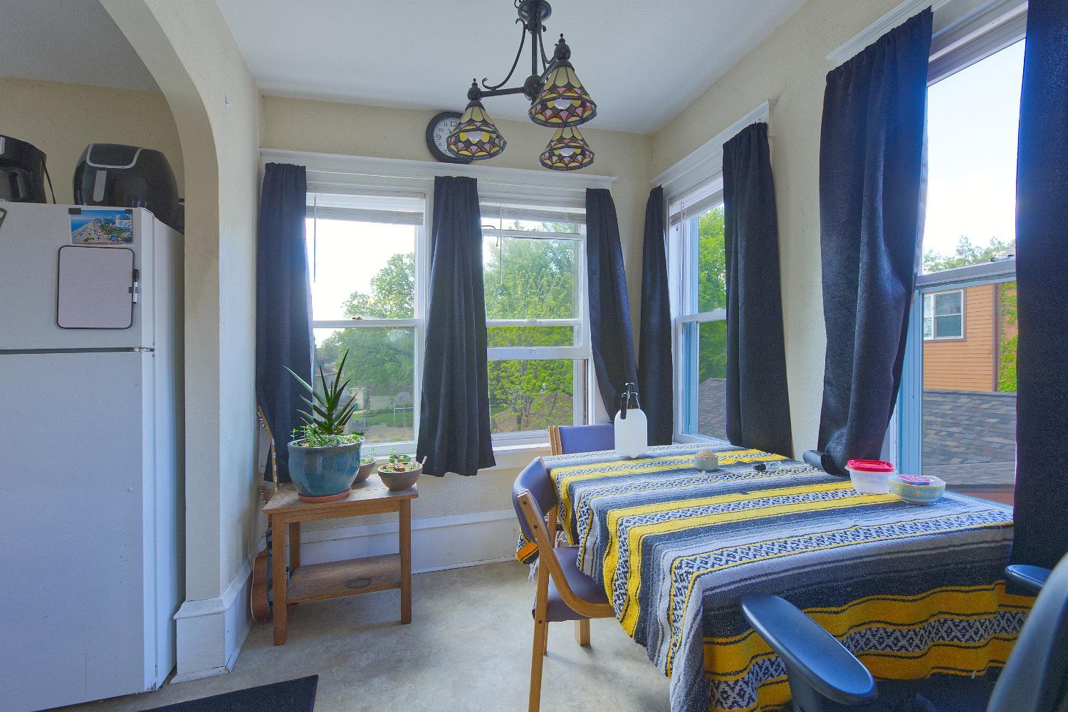 121 Main Avenue W Property Photo 34