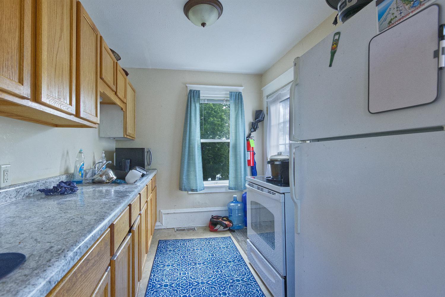 121 Main Avenue W Property Photo 35