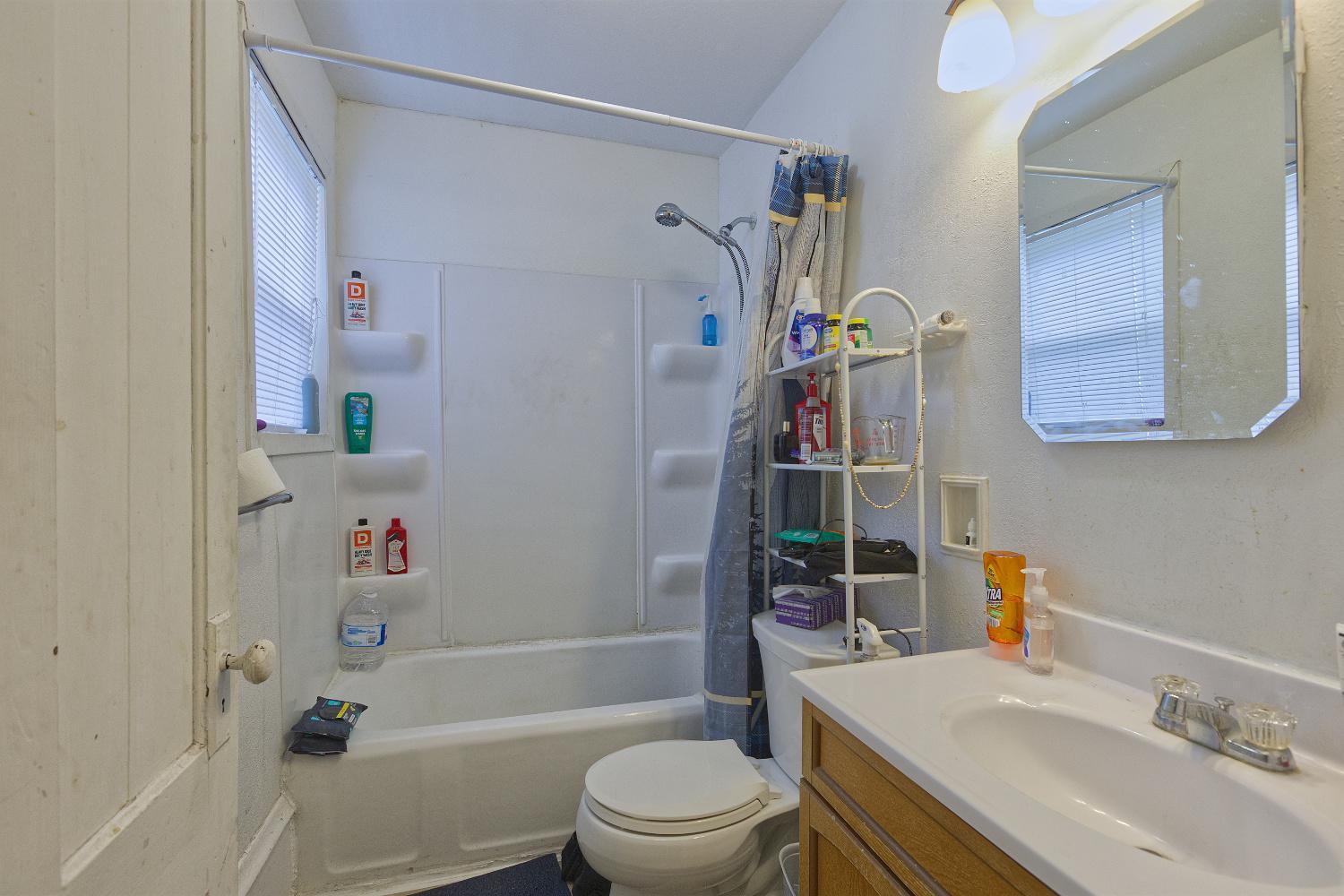 121 Main Avenue W Property Photo 41