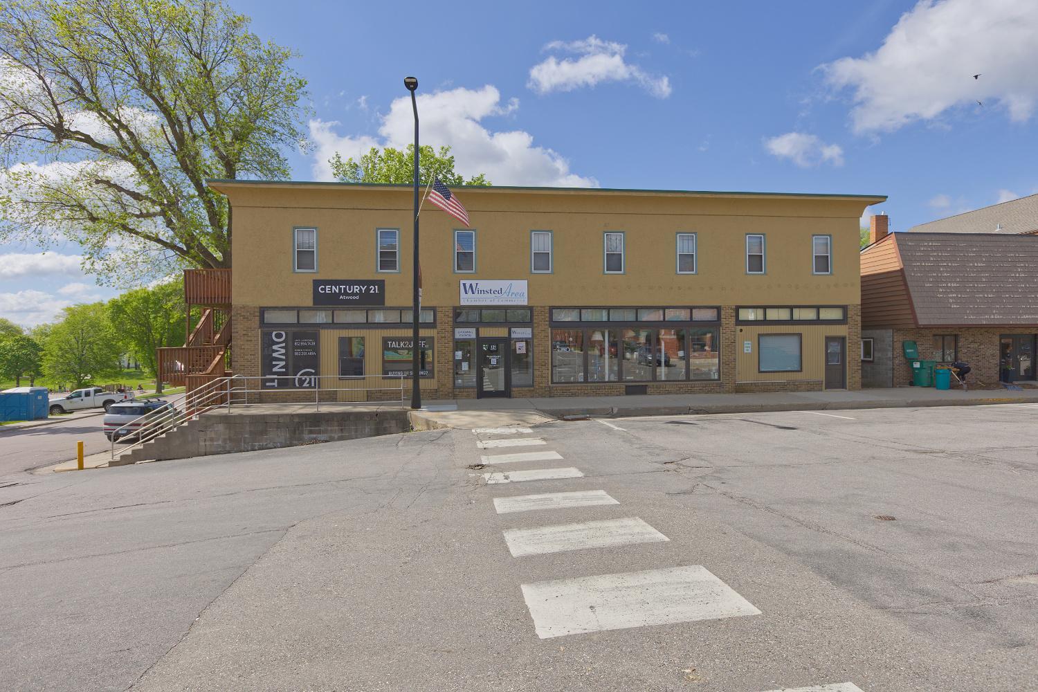 121 Main Avenue W Property Photo 49