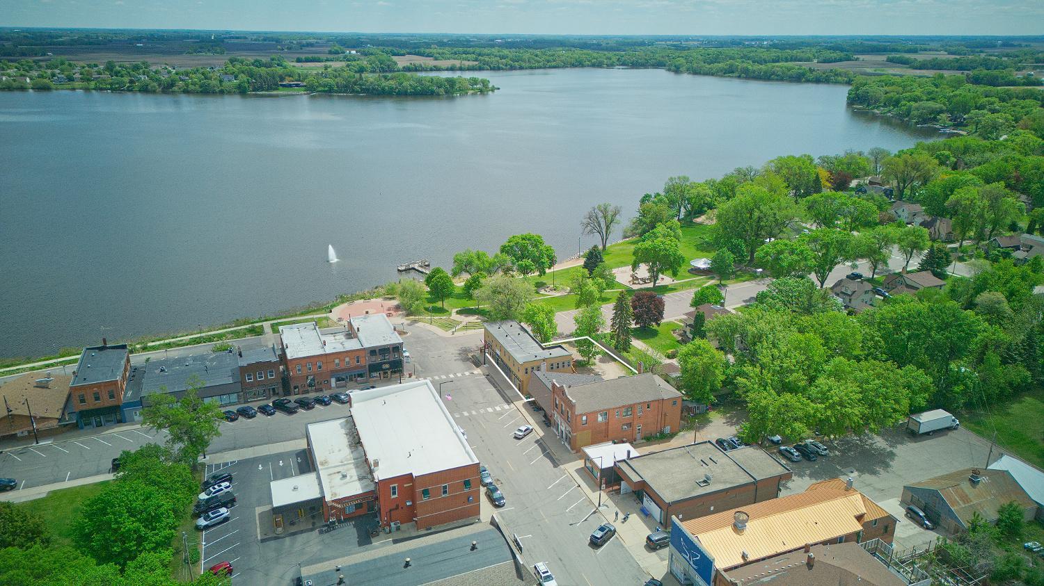 121 Main Avenue W Property Photo 57