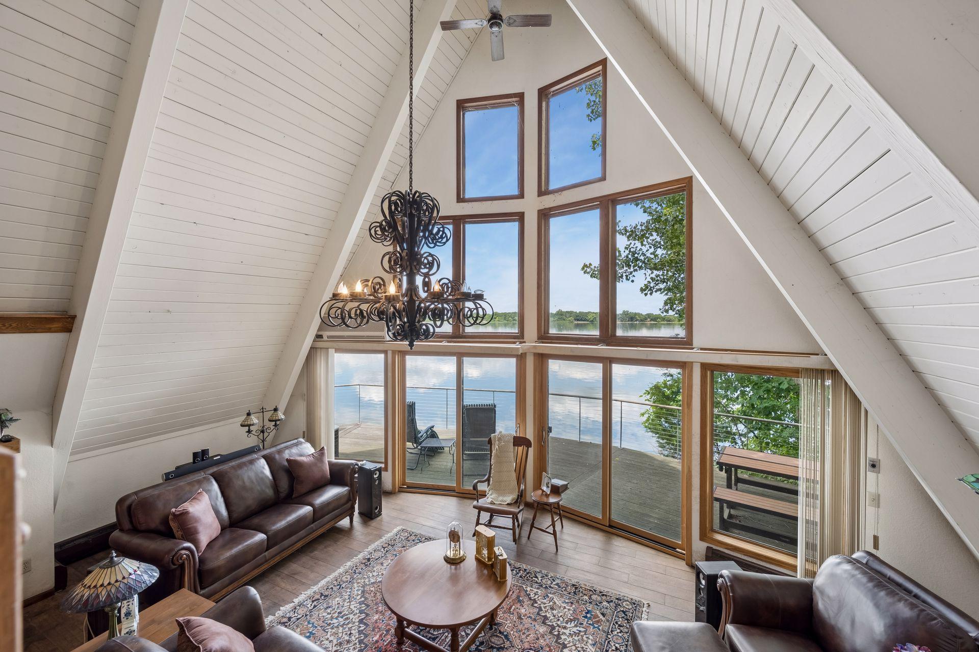 14120 Badger Road Property Photo 7