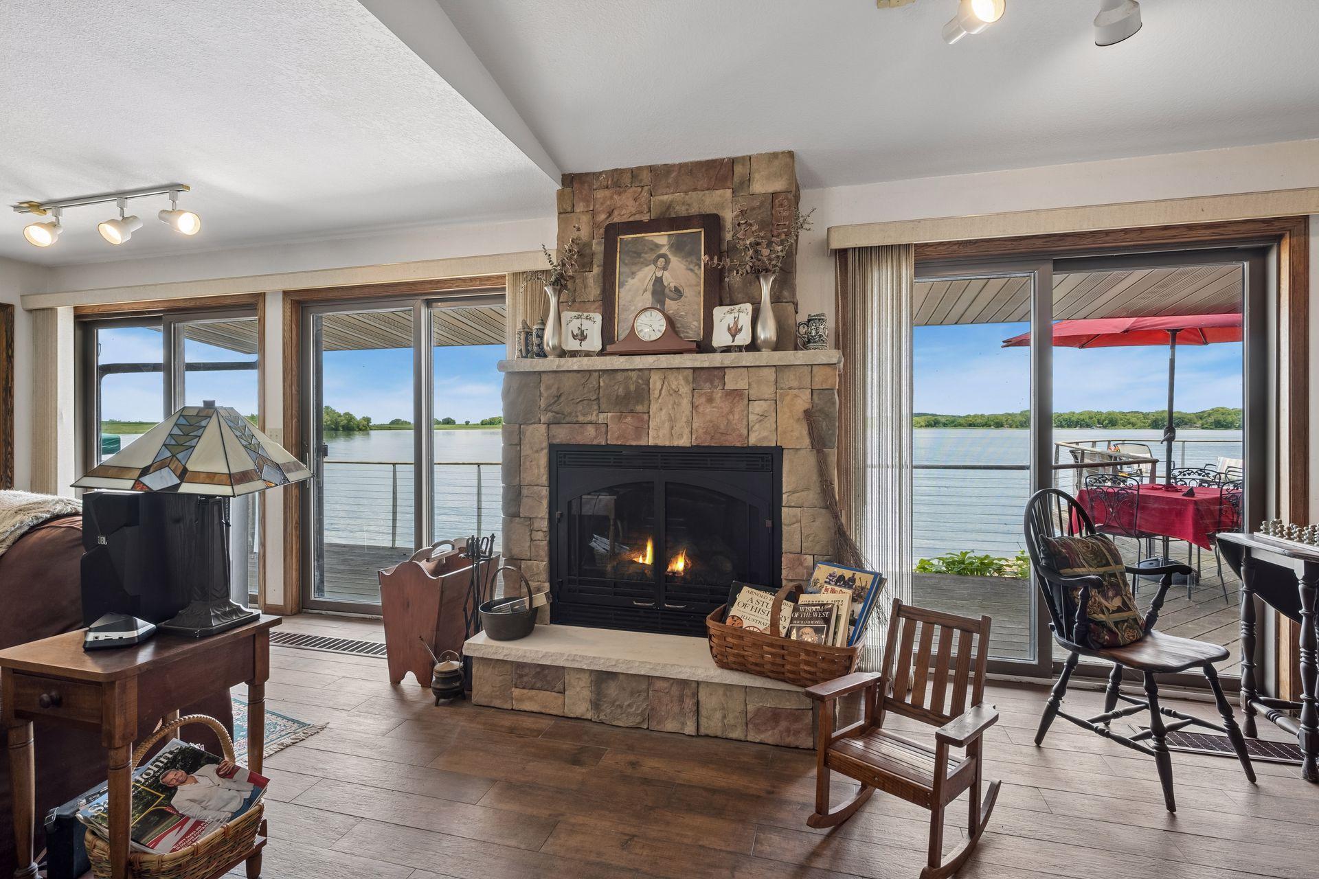 14120 Badger Road Property Photo 9