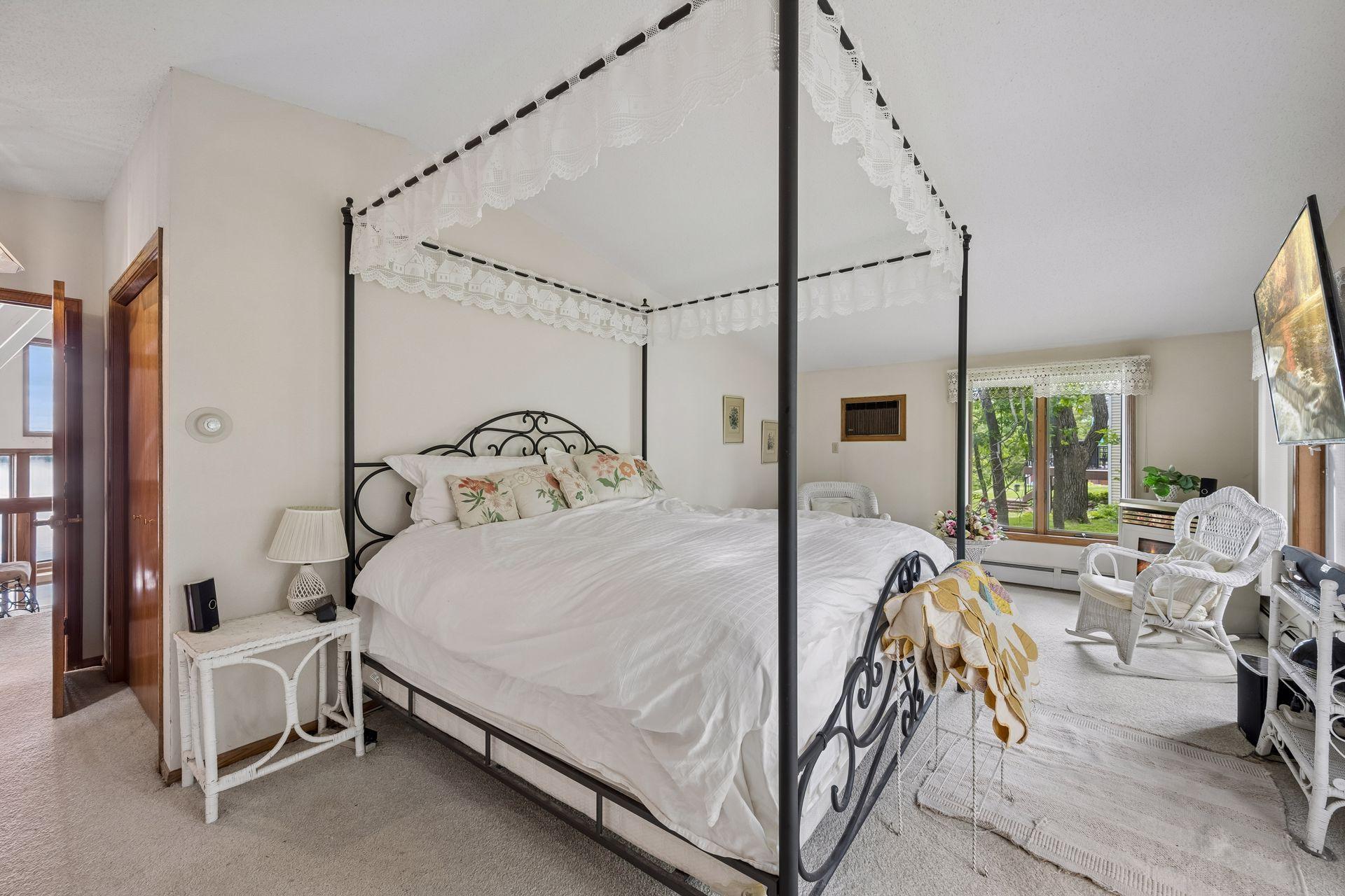 14120 Badger Road Property Photo 25