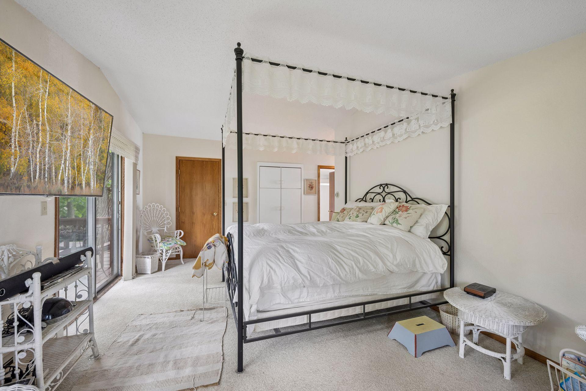 14120 Badger Road Property Photo 27