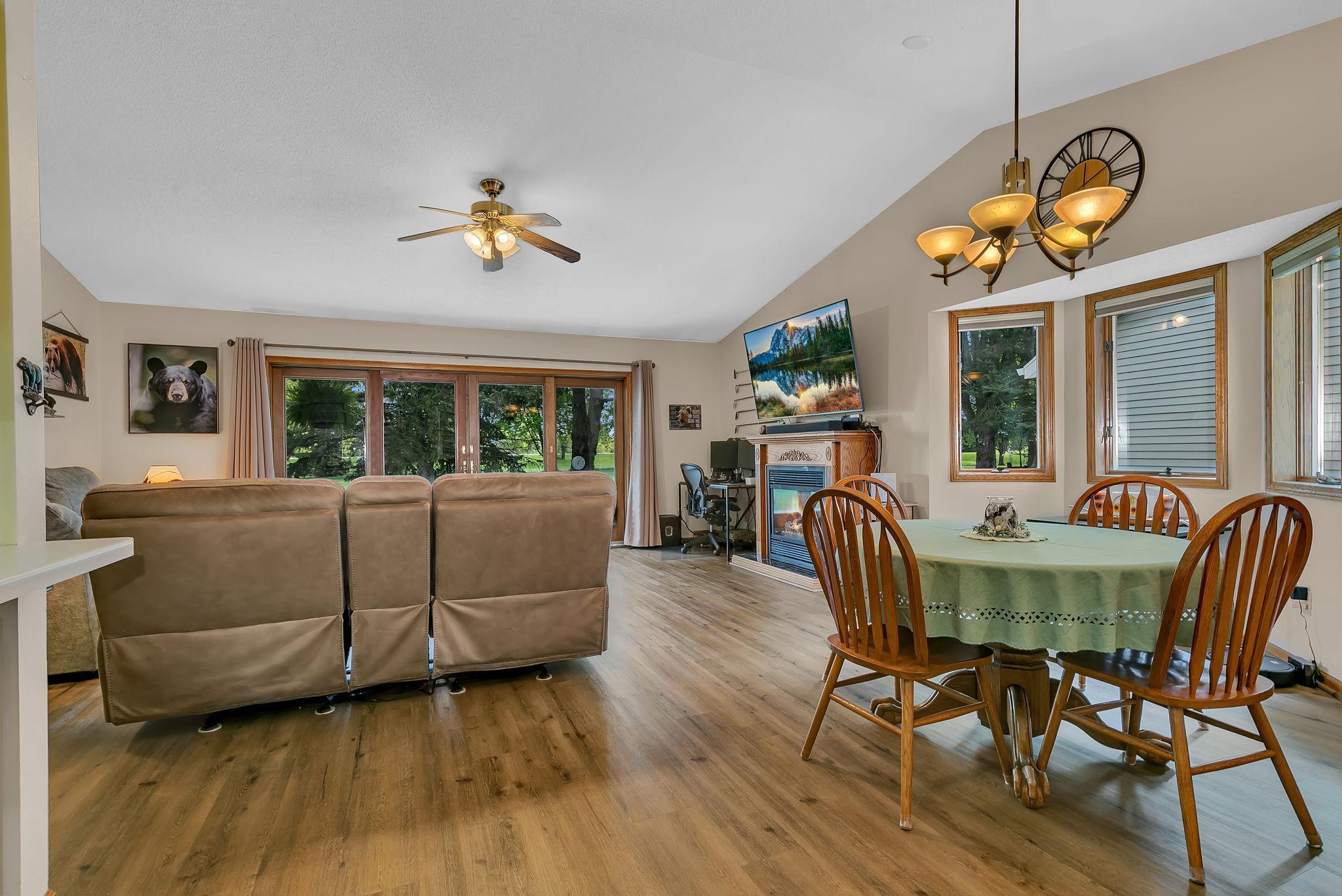 288 Park Avenue S Property Photo 6