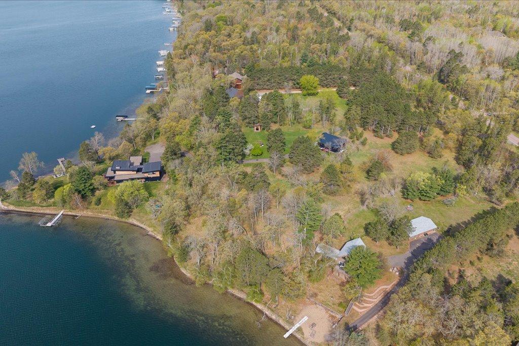 9235 Ossawinnamakee Road Property Photo 6