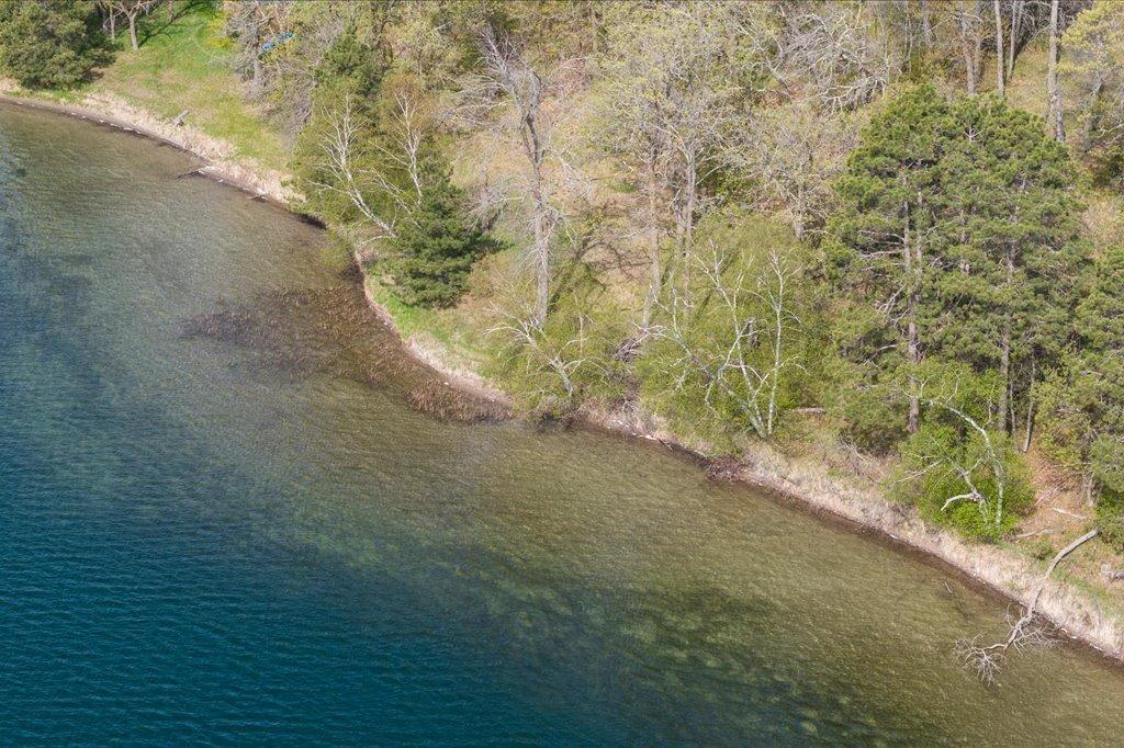 9235 Ossawinnamakee Road Property Photo 9