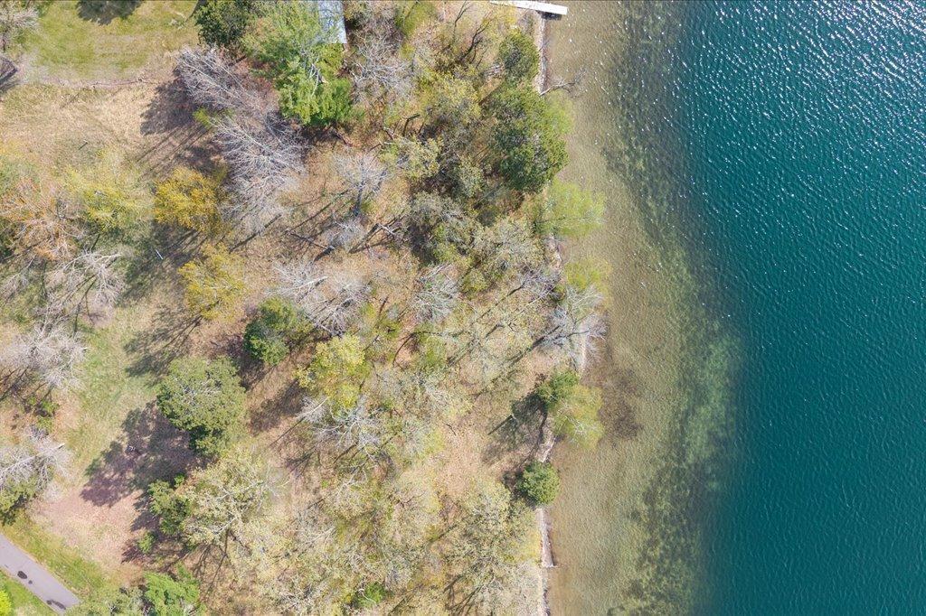 9235 Ossawinnamakee Road Property Photo 16