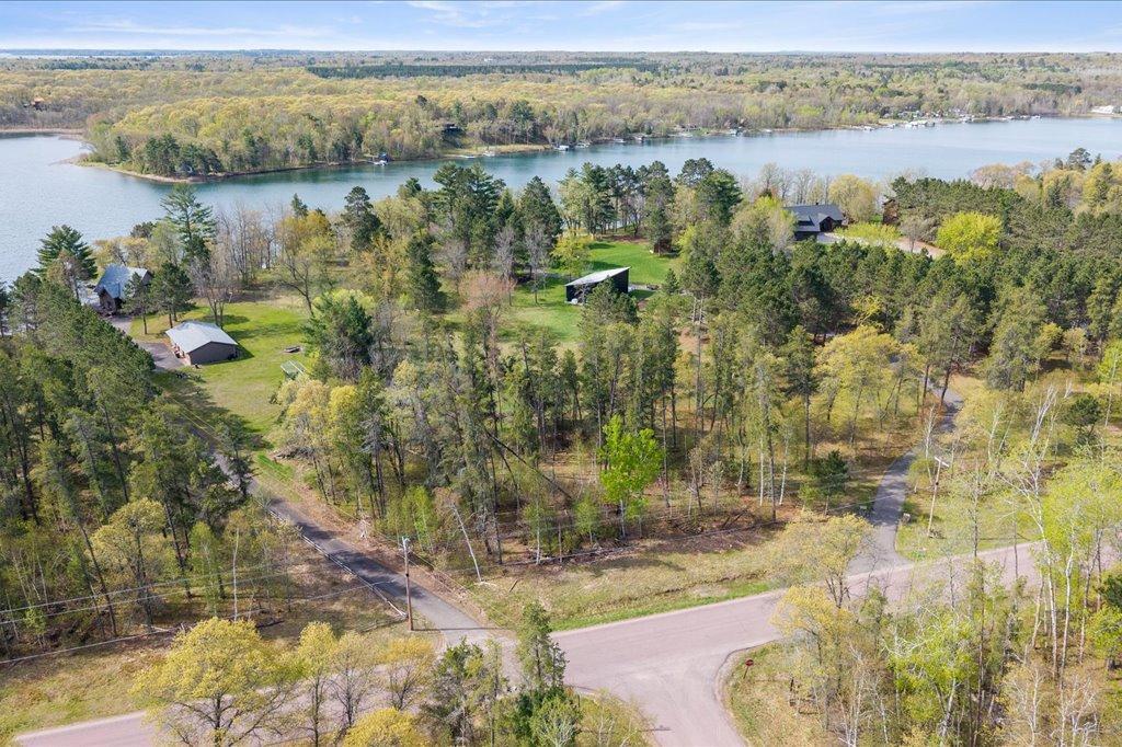 9235 Ossawinnamakee Road Property Photo 21
